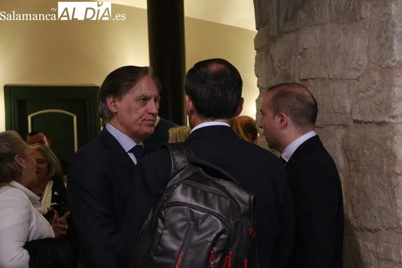 Inauguración de la jornada homenaje al padre de la Neurociencia, Santiago Ramón y Cajal, en el Teatro Liceo. Foto Raúl Riego
