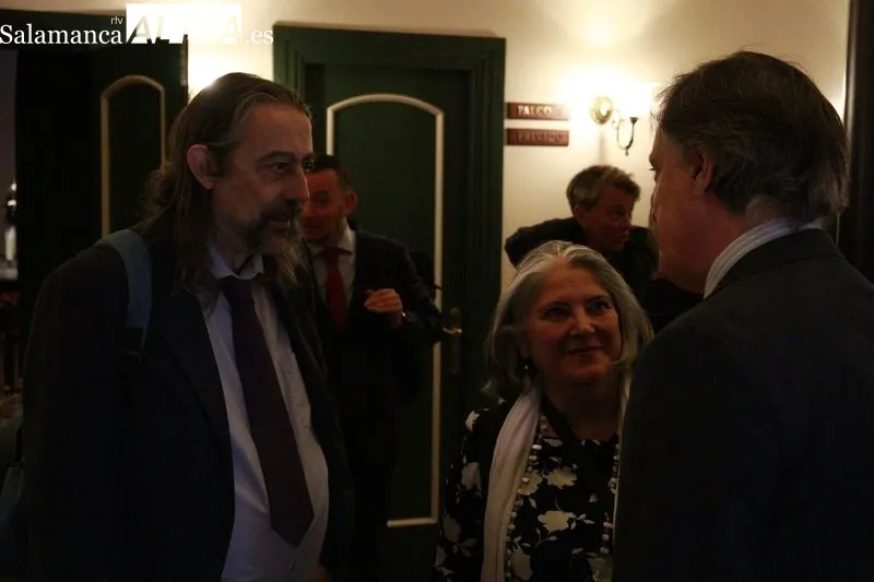 Inauguración de la jornada homenaje al padre de la Neurociencia, Santiago Ramón y Cajal, en el Teatro Liceo. Foto Raúl Riego
