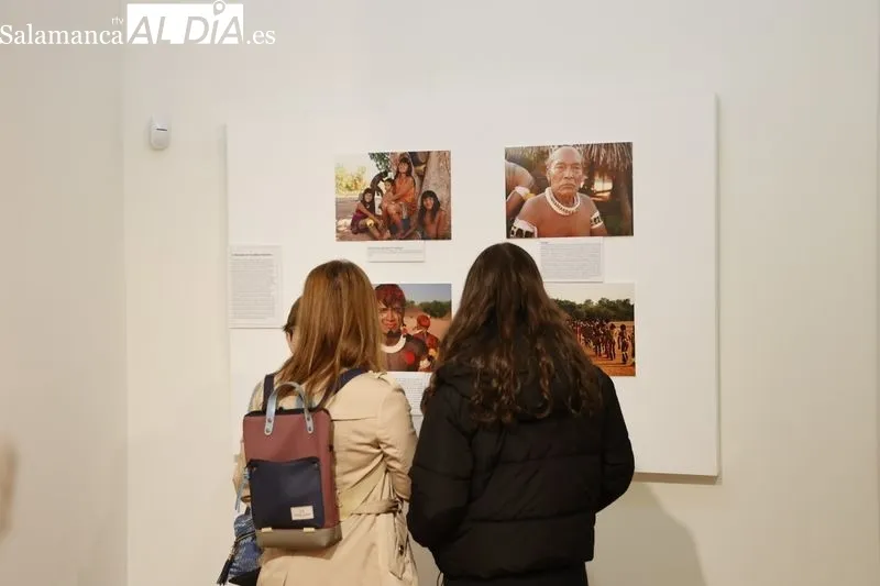 Muestra fotográfica sobre el Kuarup, uno de los rituales más importantes de las comunidades indígenas del río Xingu (Mato Grosso, Brasil). Foto: David Sañudo