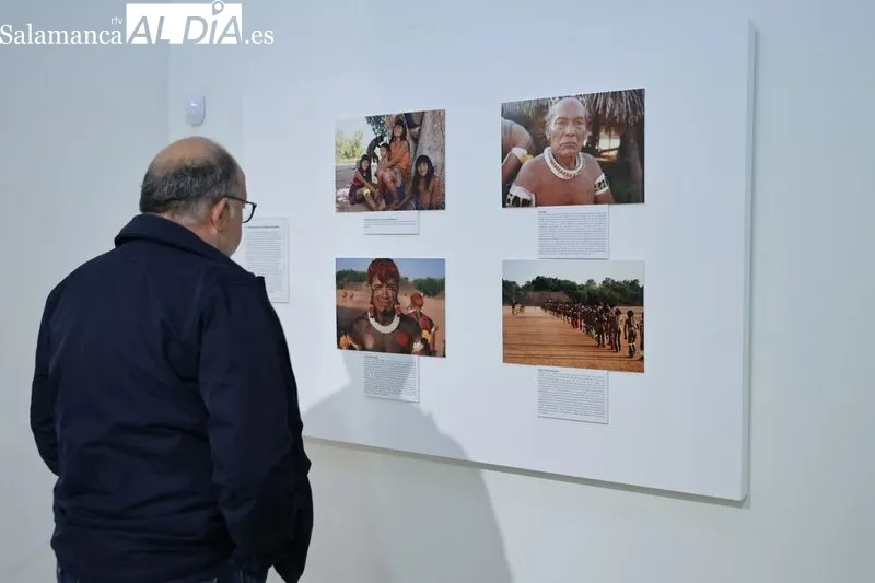 Muestra fotográfica sobre el Kuarup, uno de los rituales más importantes de las comunidades indígenas del río Xingu (Mato Grosso, Brasil). Foto: David Sañudo