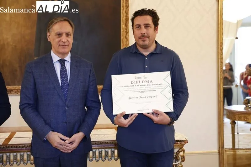 Entrega de los premios a las 21 asociaciones juveniles de la ciudad que han resultado ganadoras en el XIV Concurso de Proyectos Juveniles. Foto: David Sañudo