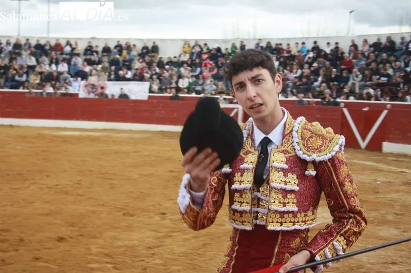 Ismael Martín y el debutante Pedro Andrés, a hombros 