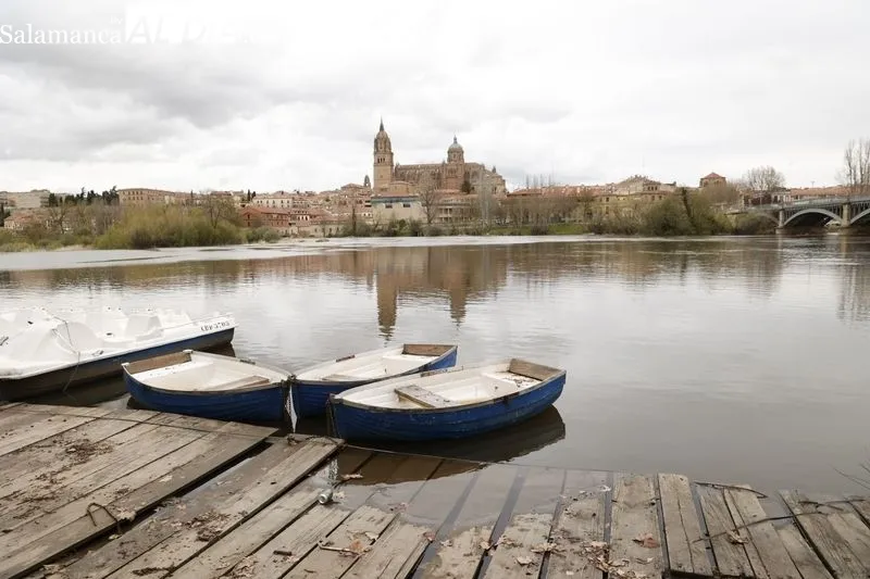 Así luce el río Tormes días después de la borrasca Nelson | FOTOS: David Sañudo 
