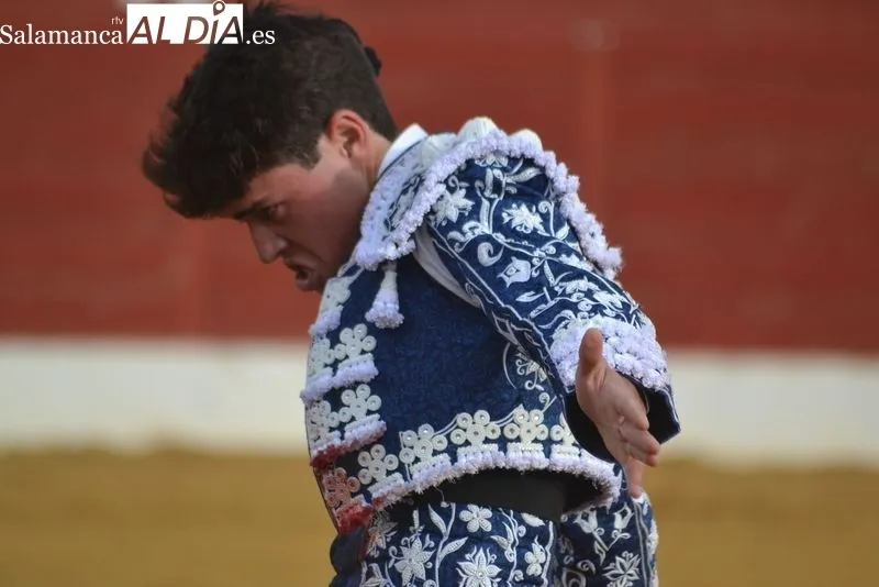 Ismael Martín y el debutante Pedro Andrés, a hombros 