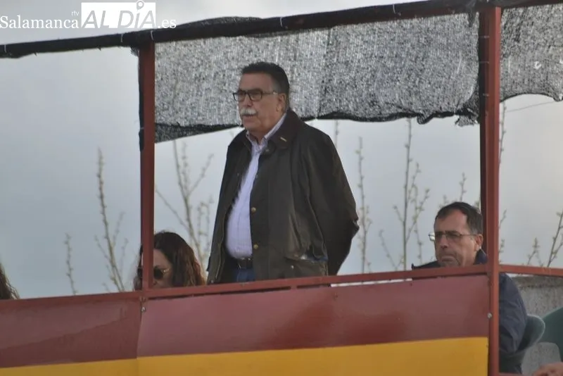 Ismael Martín y el debutante Pedro Andrés, a hombros 