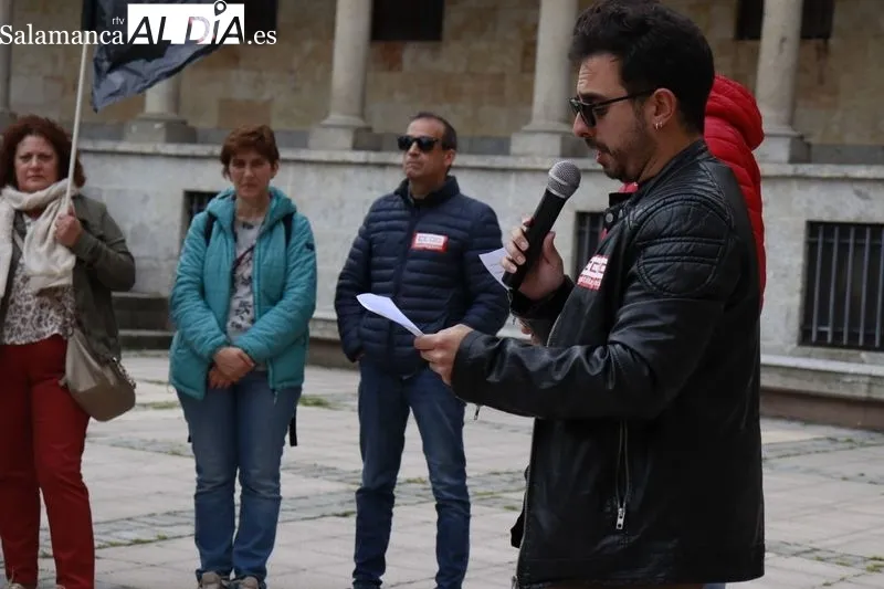 Concentración en la plaza de San Román por el Día Mundial de la Seguridad y la Salud en el Trabajo. Foto: Raúl Riego