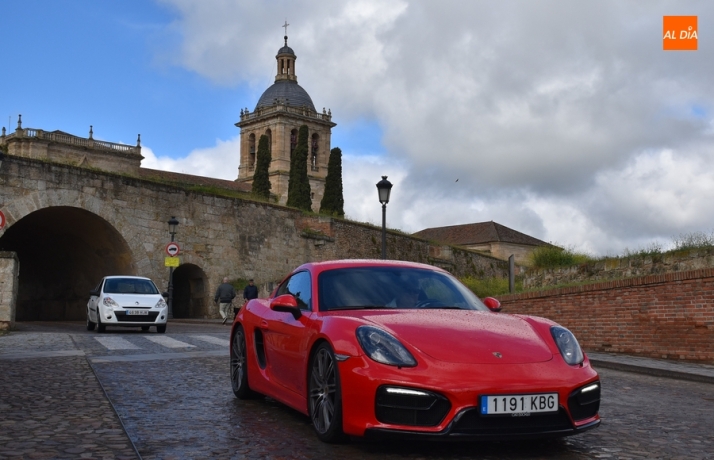 Cerca de 40 vehículos toman parte en el Encuentro de Porsche del que es epicentro Miróbriga
