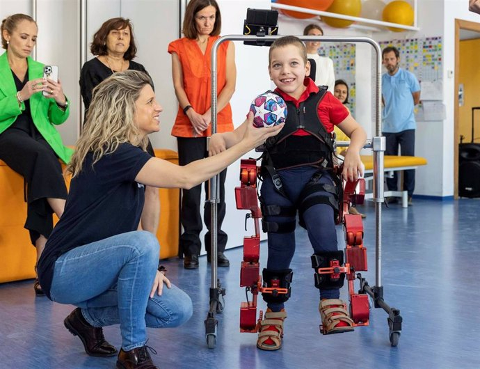 El Hospital de Salamanca contará con un exoesqueleto pediátrico antes de terminar el año 
