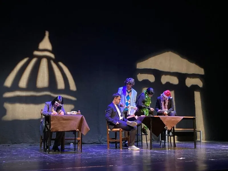 'Un marziano a Roma', de la compañía Gli Improvvisati, en el teatro Juan del Enzina