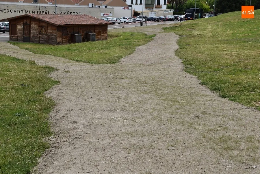 Foto 2 - Suprimido un atajo de Sefarad a Yurramendi dentro del objetivo de arreglar los glacis