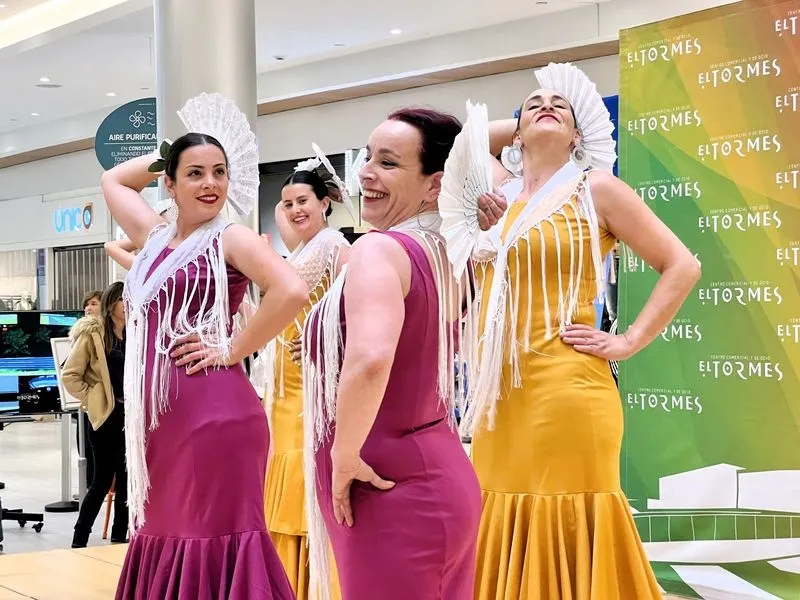 Flamenco en el Centro Comercial El Tormes.