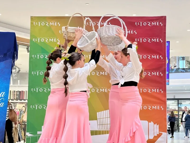 Flamenco en el Centro Comercial El Tormes.
