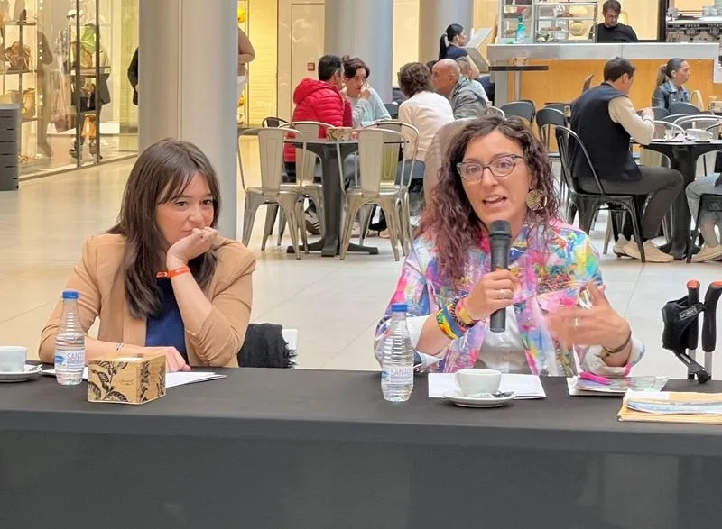 Encuentro de mujeres empresarias y profesionales en el Centro Comercial El Tormes. Foto: CC El Tormes