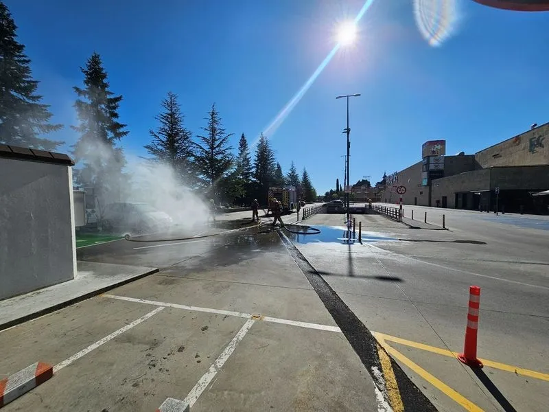 Simulacro de emergencia en el Centro Comercial El Tormes