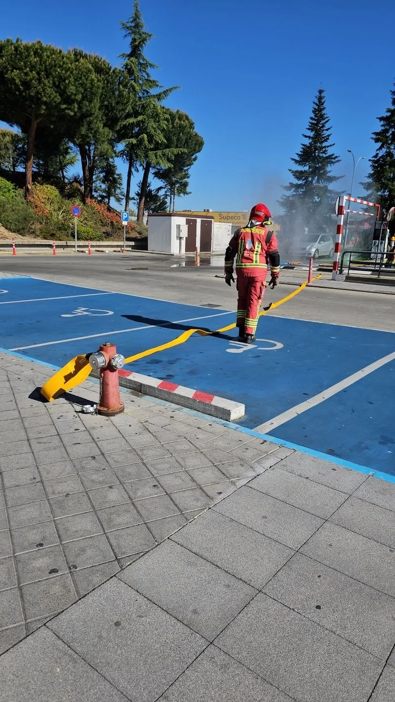 Simulacro de emergencia en el Centro Comercial El Tormes