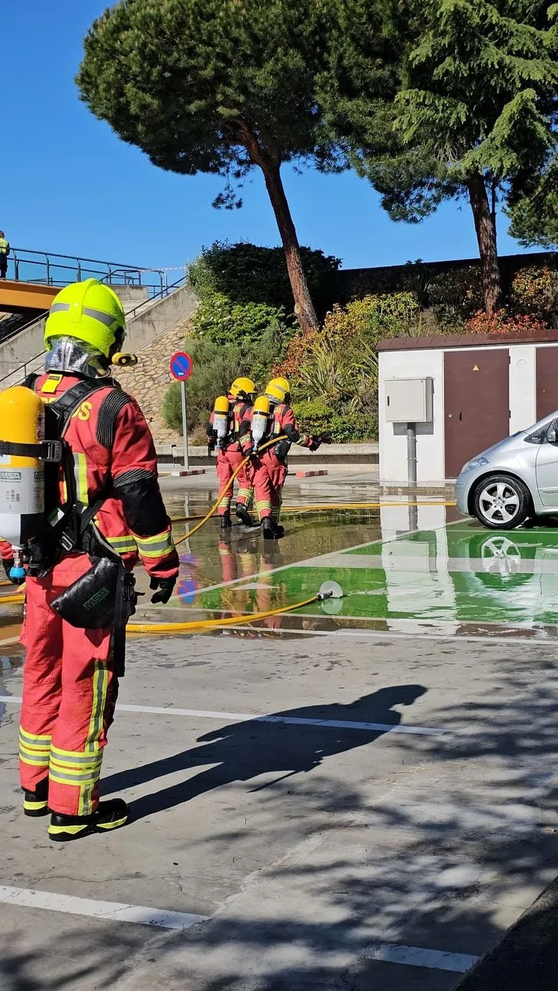 Simulacro de emergencia en el Centro Comercial El Tormes