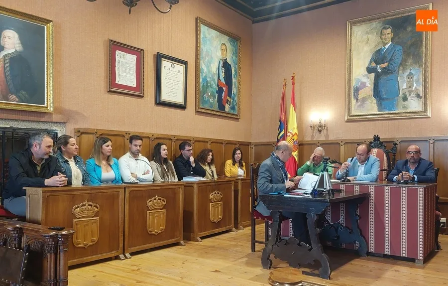 Foto 4 - Determinados el titular y los 14 suplentes de cada puesto de las 12 mesas electorales del 9J