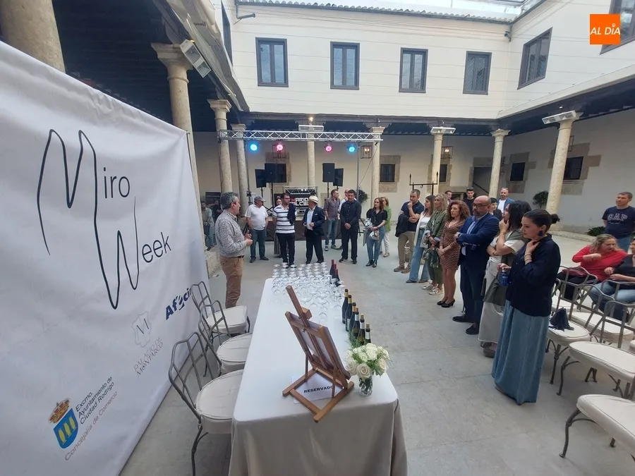 Foto 2 - Inaugurada la novedosa feria MiroWeek para promocionar el comercio de Mir&oacute;briga y el entorno