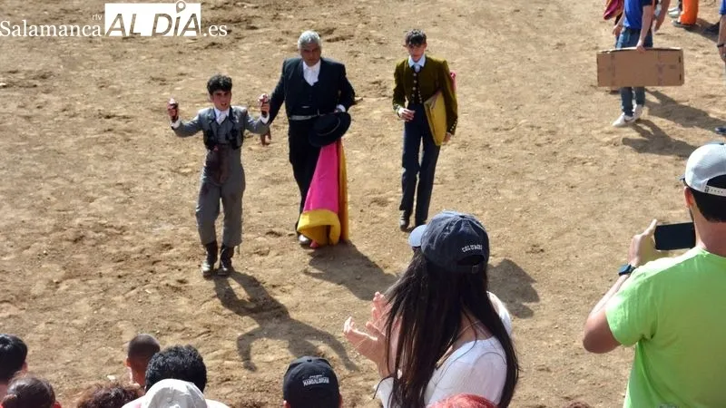 Foto 3 - San Felices de los Gallegos despide El Noveno con una animada tarde taurina