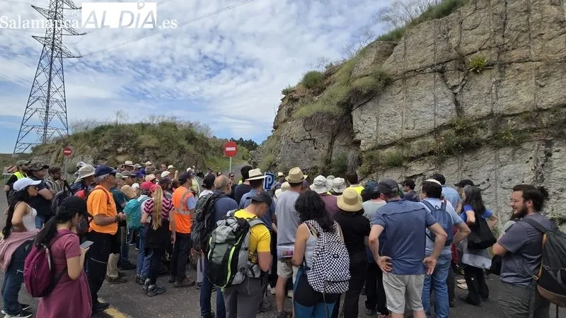 Los visitantes recorrieron diversos enclaves de la formaciones graníticas de las arribes