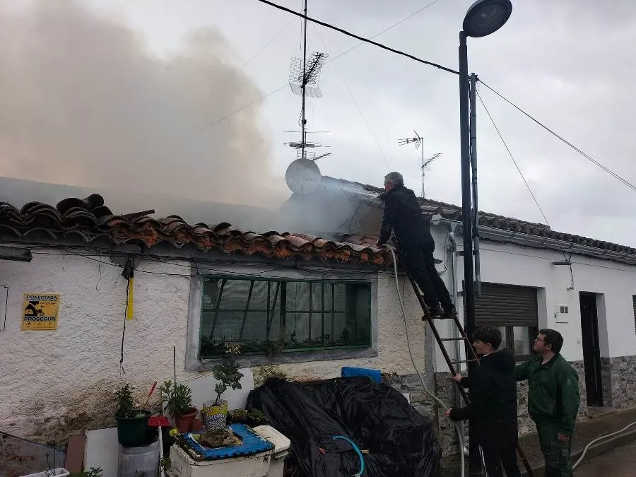 Imágenes del suceso difundidas por el Ayuntamiento de La Fuente