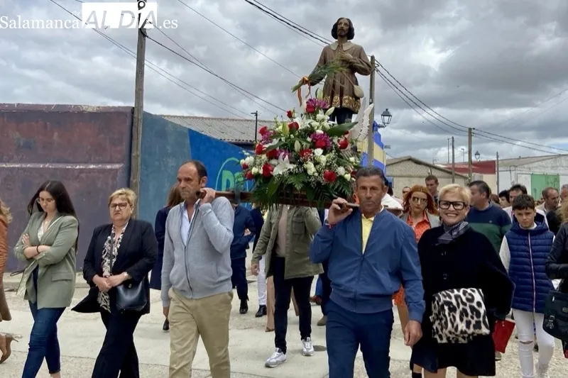 Foto 3 - M&aacute;s de 600 platos de patatas mene&aacute;s para celebrar a San Isidro en Cantalpino
