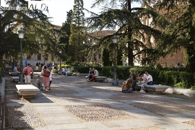 Ambiente en Salamanca en la tarde de este domingo. Fotos: David Sañudo