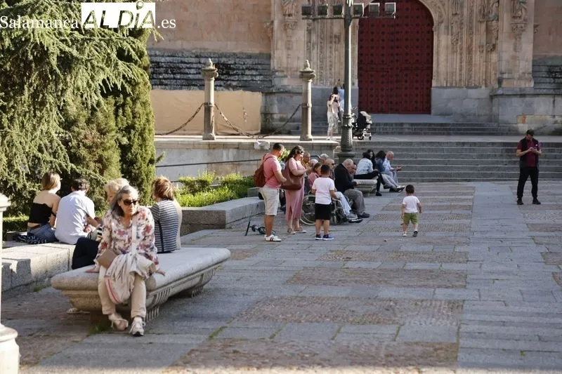 Ambiente en Salamanca en la tarde de este domingo. Fotos: David Sañudo