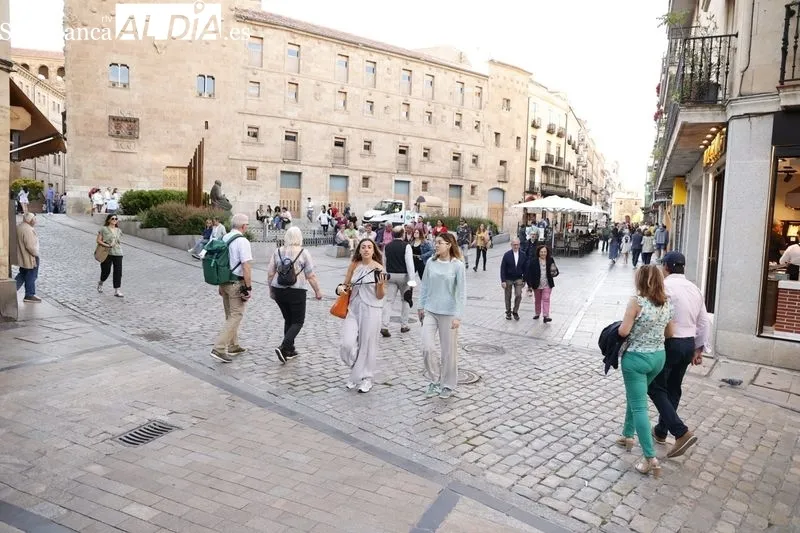 Ambiente en Salamanca en la tarde de este domingo. Fotos: David Sañudo