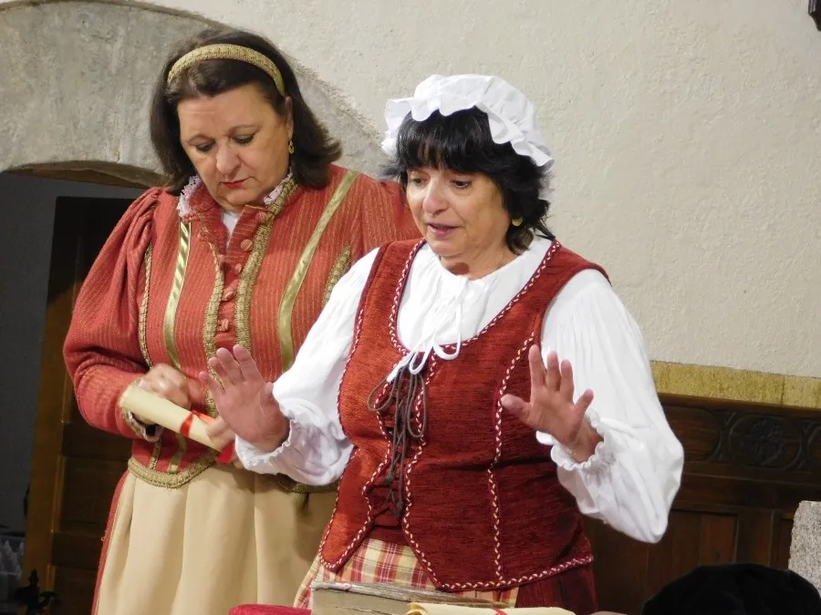 Foto 4 - Carpio de Azaba disfruta dentro de sus fiestas de &lsquo;Buscando a Nebrija&rsquo;