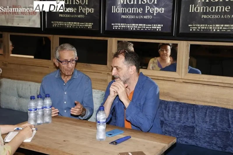 El salmantino Chema de la Peña presenta en los cines Van Dyck de Salamanca su última producción 'Marisol, llámame Pepa'. Fotos: David Sañudo