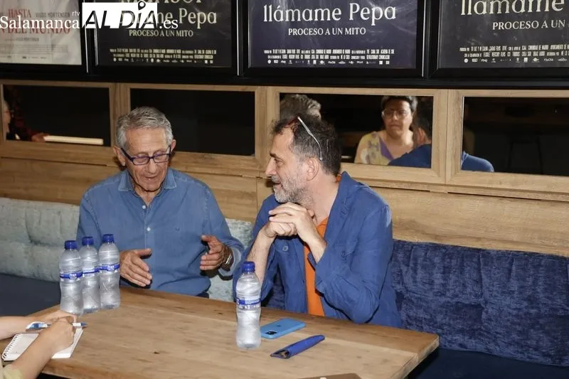 El salmantino Chema de la Peña presenta en los cines Van Dyck de Salamanca su última producción 'Marisol, llámame Pepa'. Fotos: David Sañudo