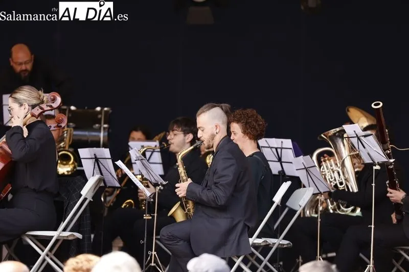 Concierto de la Banda Municipal de Música de Salamanca en la Plaza Mayor. Foto: David Sañudo