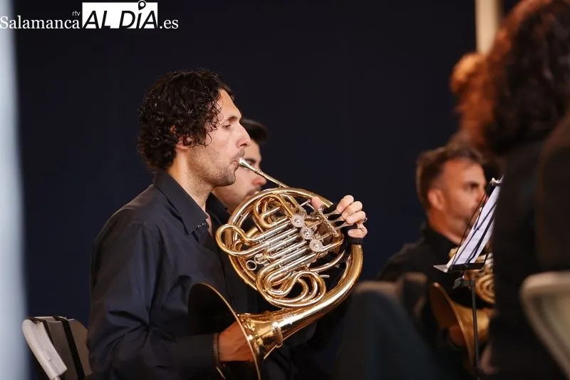 Concierto de la Banda Municipal de Música de Salamanca en la Plaza Mayor. Fotos: David Sañudo