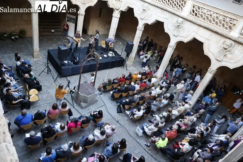 Concierto de Folk On Crest en la Casa de las Conchas. Fotos: David Sañudo.
