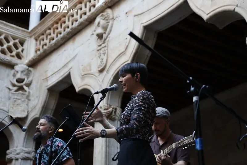 Concierto de Folk On Crest en la Casa de las Conchas. Fotos: David Sañudo.