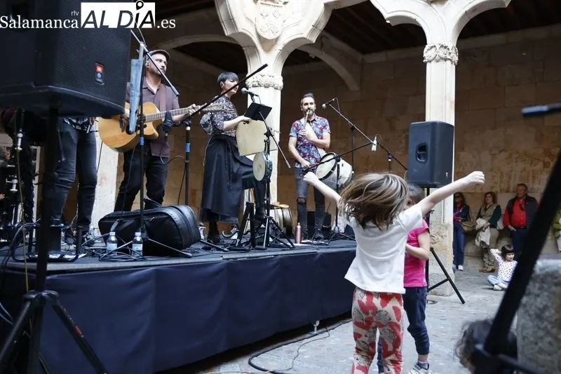 Concierto de Folk On Crest en la Casa de las Conchas. Fotos: David Sañudo.
