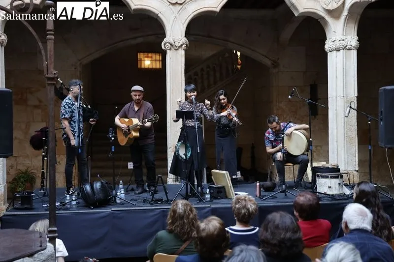 Concierto de Folk On Crest en la Casa de las Conchas. Fotos: David Sañudo.