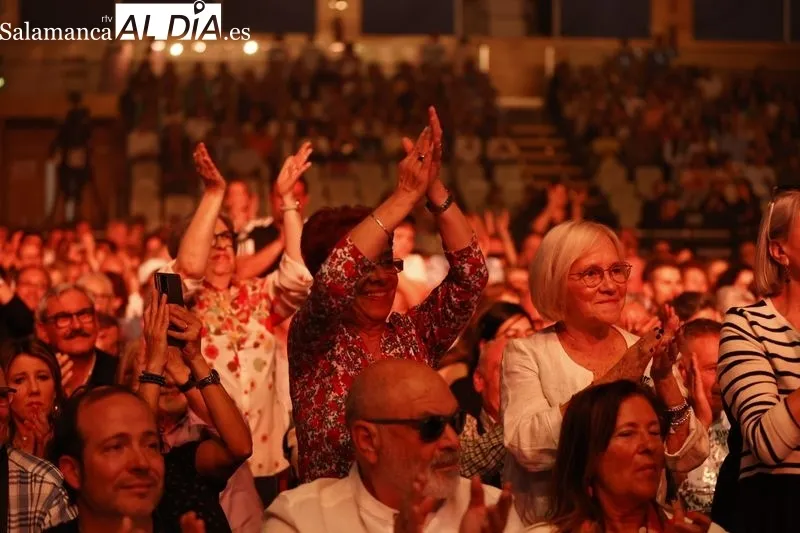 Concierto de Raphael en el Multiusos de Salamanca. Fotos: David Sañudo