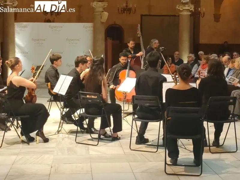 Concierto ‘Un viaje por Europa’ a cargo de la Orquesta de Cámara del Casino de Salamanca. Fotos: Rosa M. García.