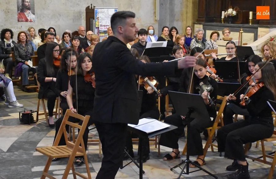 Foto 10 - Llenazo en el concierto de la Orquesta Sinf&oacute;nica de Ciudad Rodrigo en Cerralbo