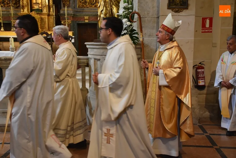 Foto 4 - Los presb&iacute;teros de la Di&oacute;cesis festejan a Jesucristo como Sumo y Eterno Sacerdote