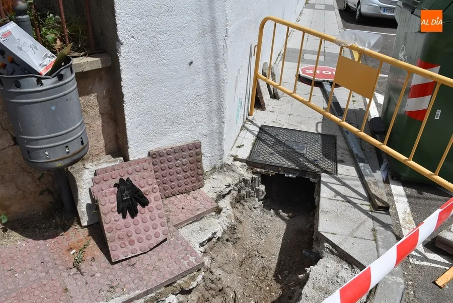 Foto 3 - En marcha una intervenci&oacute;n para &lsquo;alimentar&rsquo; la primera electrolinera de la Avenida de B&eacute;jar