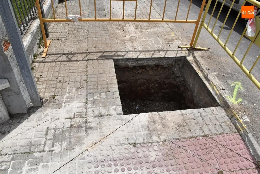 Foto 6 - En marcha una intervenci&oacute;n para &lsquo;alimentar&rsquo; la primera electrolinera de la Avenida de B&eacute;jar