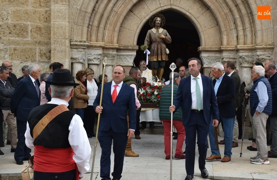 Foto 4 - San Isidro bendice los campos mirobrigenses desde la Glorieta del &Aacute;rbol Gordo
