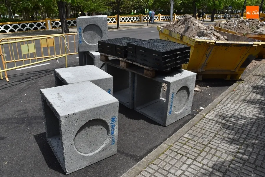 Foto 11 - En marcha una intervenci&oacute;n para &lsquo;alimentar&rsquo; la primera electrolinera de la Avenida de B&eacute;jar