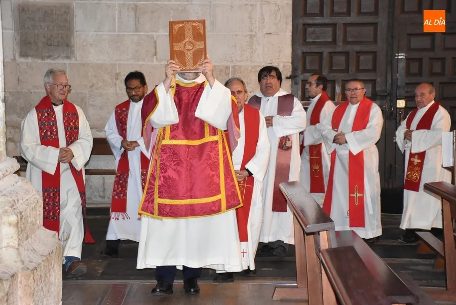 Foto 4 - Pentecost&eacute;s propicia la reuni&oacute;n en Ciudad Rodrigo de los 7 arciprestazgos diocesanos