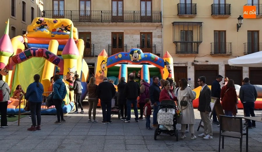 Foto 4 - Los ni&ntilde;os comandan la recta final de la Feria del Farinato