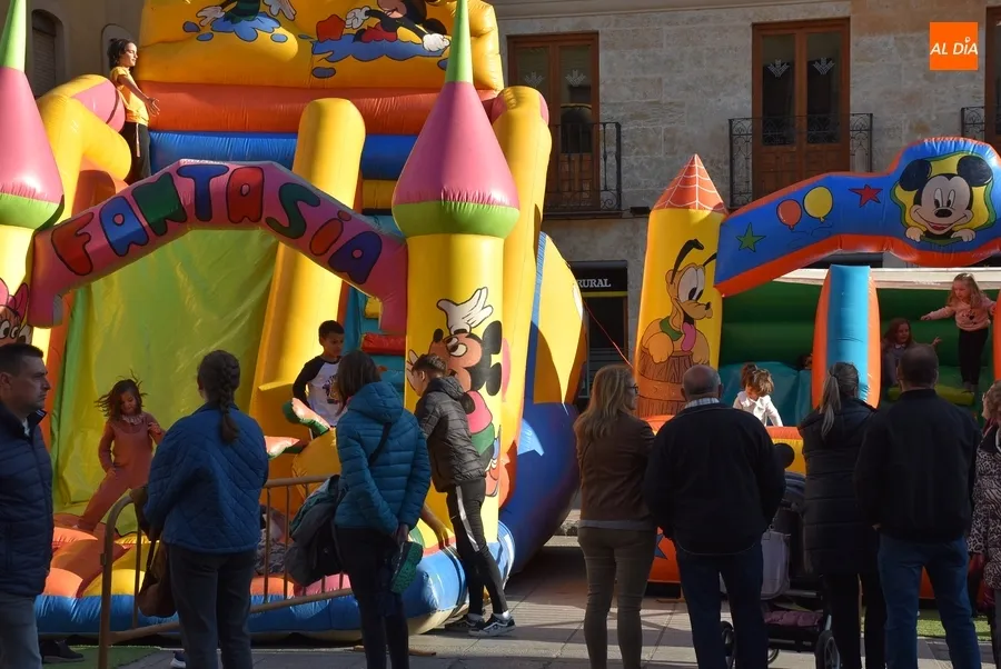 Foto 5 - Los ni&ntilde;os comandan la recta final de la Feria del Farinato
