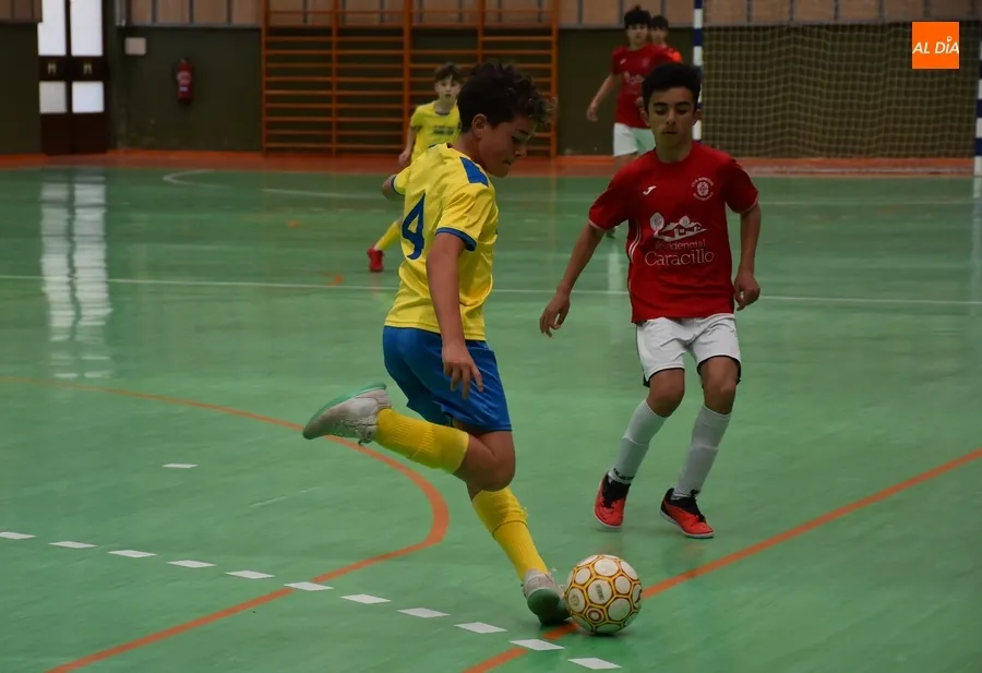 Foto 11 - El III Infantil Regional se pone 2&ordm; tras ganar al FS Cabez&oacute;n con m&aacute;s apuros de los esperados